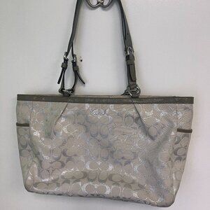 Coach Shoulder Bag C1175-F17724 in Silver